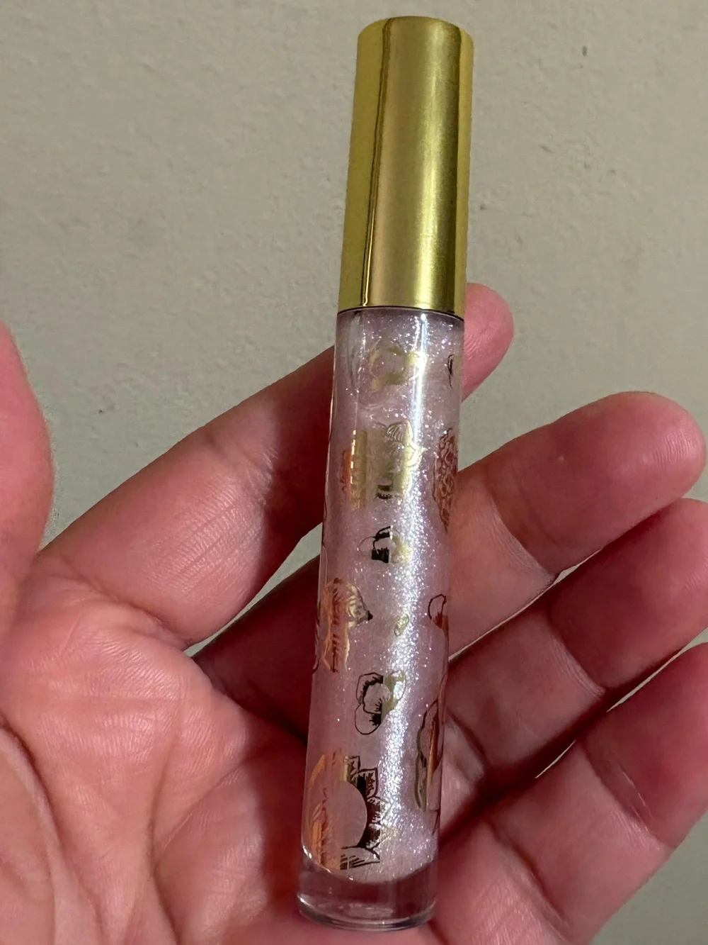 Winky Lux Glossy Boss Lip Gloss in Birthday Cake Shimmery Pink Brand New Unused